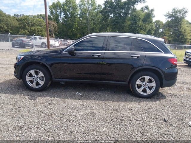 2017 MERCEDES-BENZ GLC 300 15