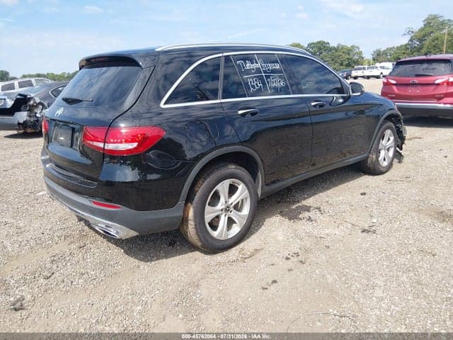 2017 MERCEDES-BENZ GLC 300 4