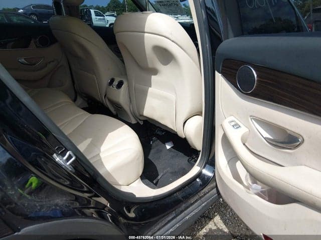 2017 MERCEDES-BENZ GLC 300 8