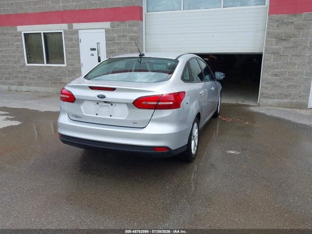 2017 FORD FOCUS SE 4