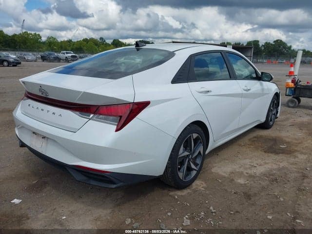 2023 HYUNDAI ELANTRA SEL 4