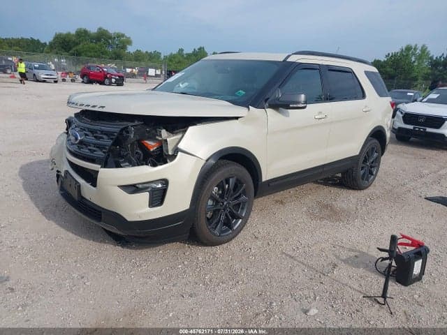 2018 FORD EXPLORER XLT 2