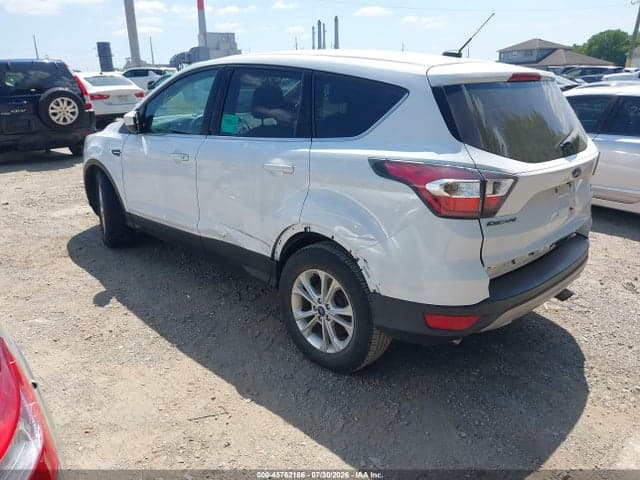 2017 FORD ESCAPE SE 3