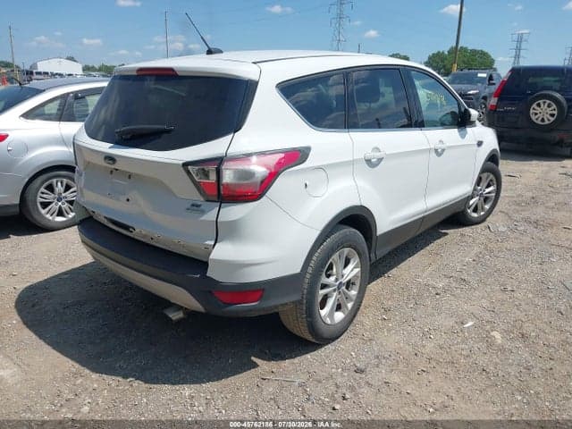 2017 FORD ESCAPE SE 4