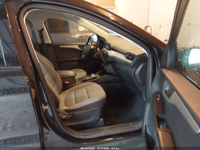 2021 FORD ESCAPE S 5