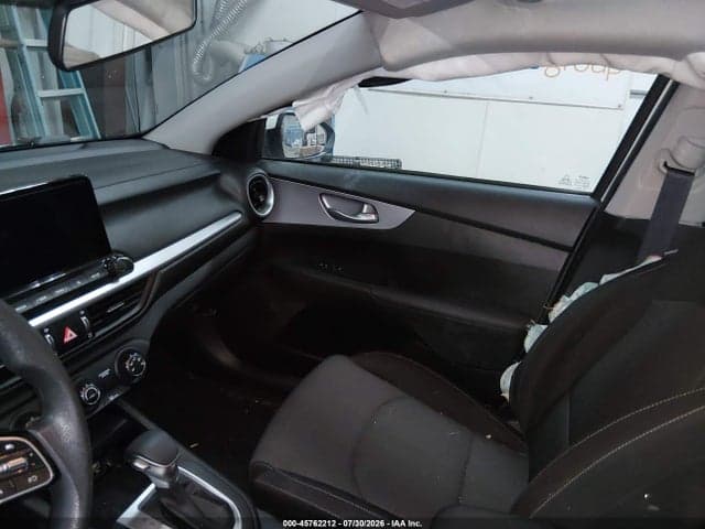 2024 KIA FORTE LX 5