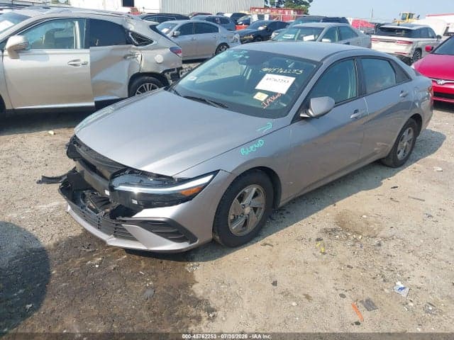 2025 HYUNDAI ELANTRA SE 2
