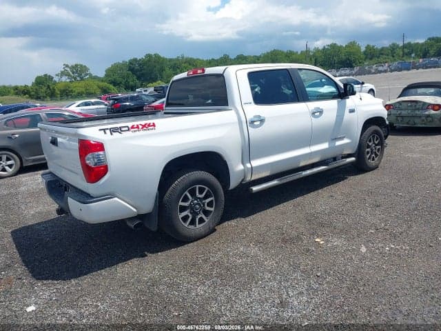 2017 TOYOTA TUNDRA LIMITED 5.7L V8 4