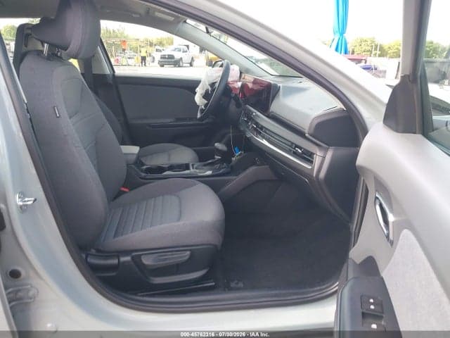 2025 KIA K4 EX 5
