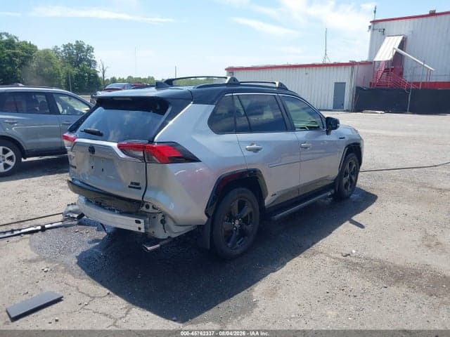 2020 TOYOTA RAV4 HYBRID XSE 4
