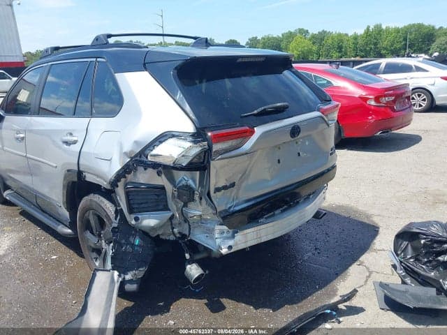 2020 TOYOTA RAV4 HYBRID XSE 6