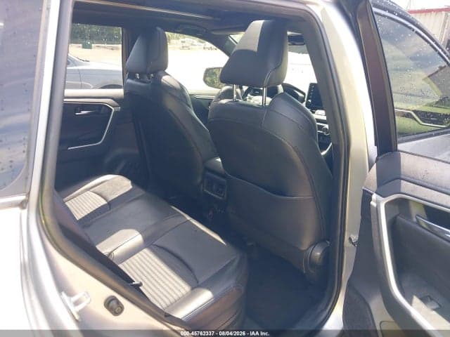 2020 TOYOTA RAV4 HYBRID XSE 8
