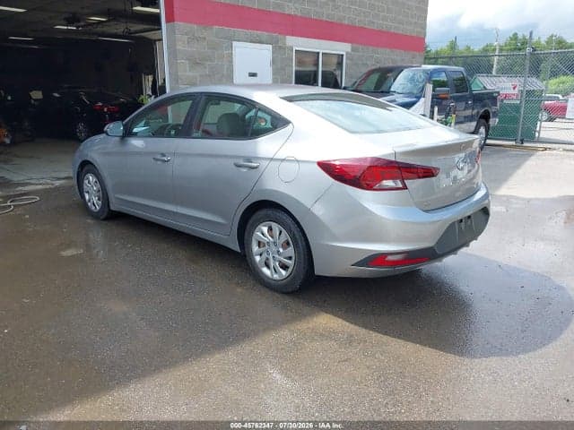 2020 HYUNDAI ELANTRA SE 3
