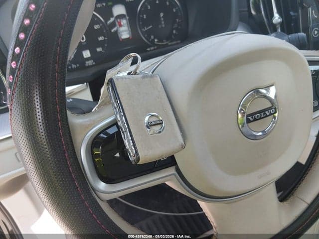2019 VOLVO XC60 T6 INSCRIPTION 11