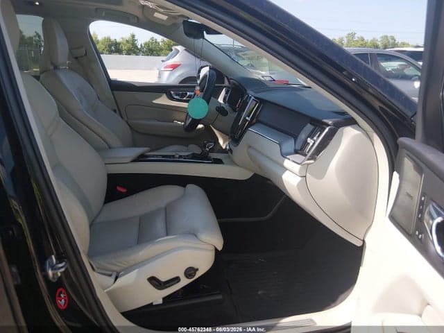 2019 VOLVO XC60 T6 INSCRIPTION 5