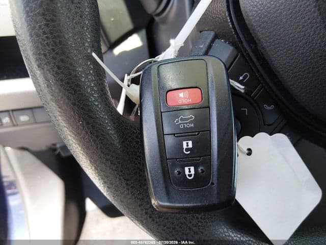 2019 TOYOTA RAV4 XLE 11