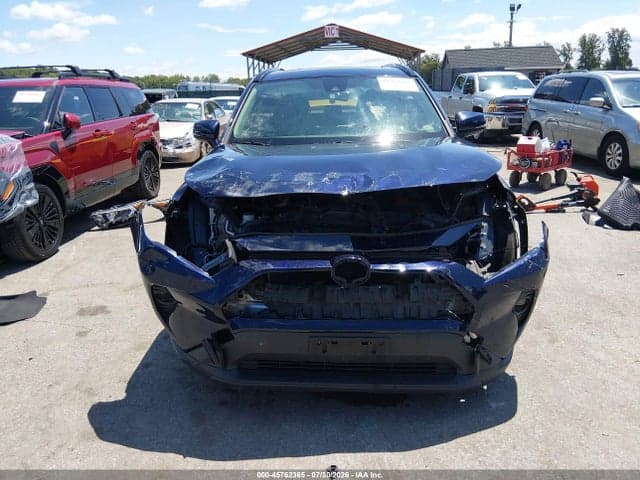 2019 TOYOTA RAV4 XLE 13