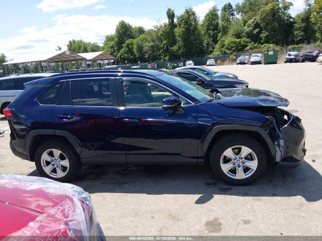 2019 TOYOTA RAV4 XLE 14