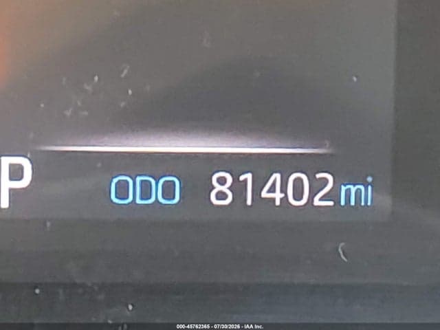 2019 TOYOTA RAV4 XLE 16