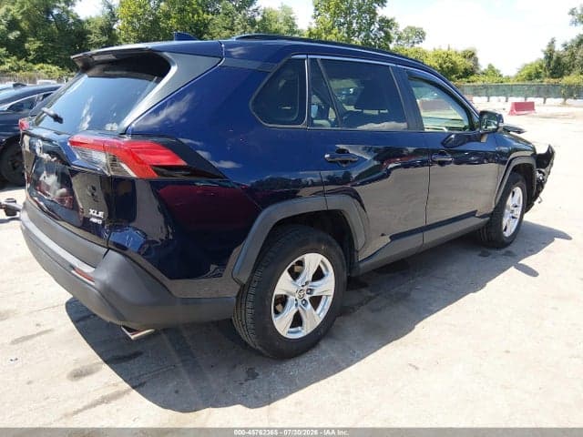 2019 TOYOTA RAV4 XLE 4