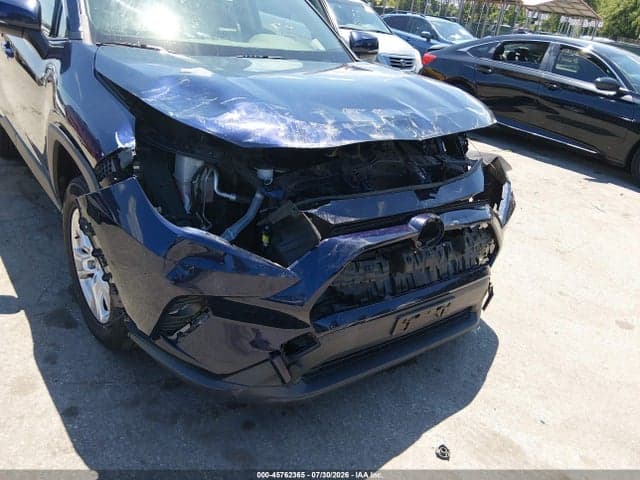 2019 TOYOTA RAV4 XLE 6