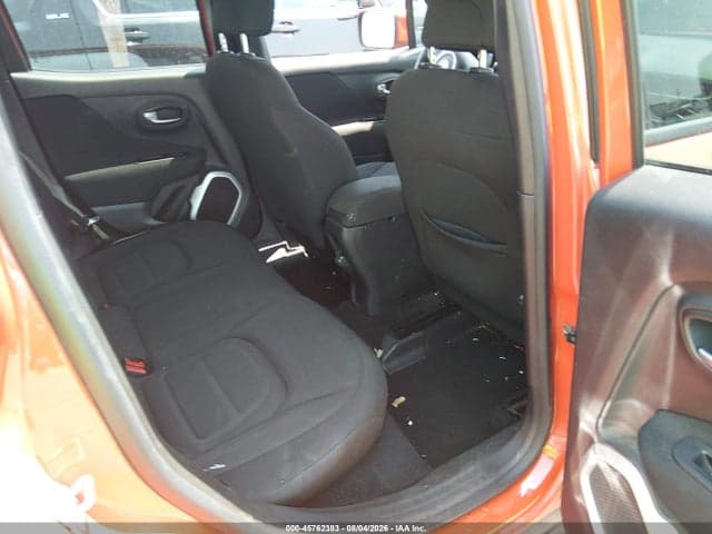 2018 JEEP RENEGADE LATITUDE FWD 8