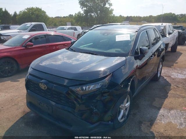 2020 TOYOTA RAV4 LE 2