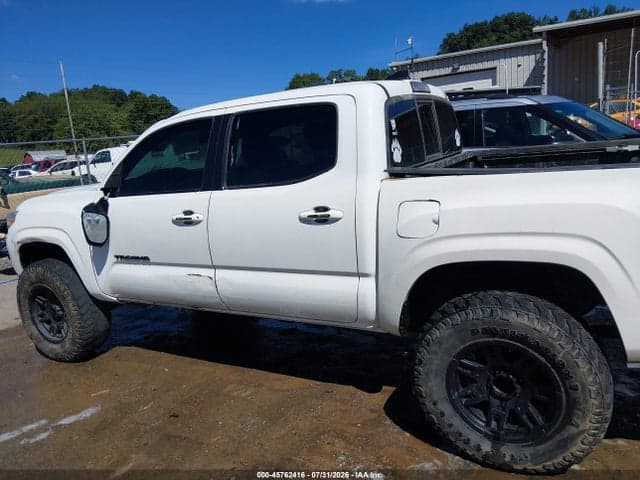 2017 TOYOTA TACOMA SR V6 15