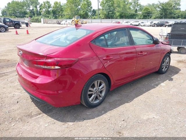 2017 HYUNDAI ELANTRA SE 4