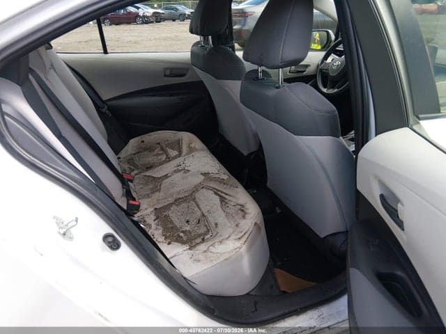 2022 TOYOTA COROLLA LE 8