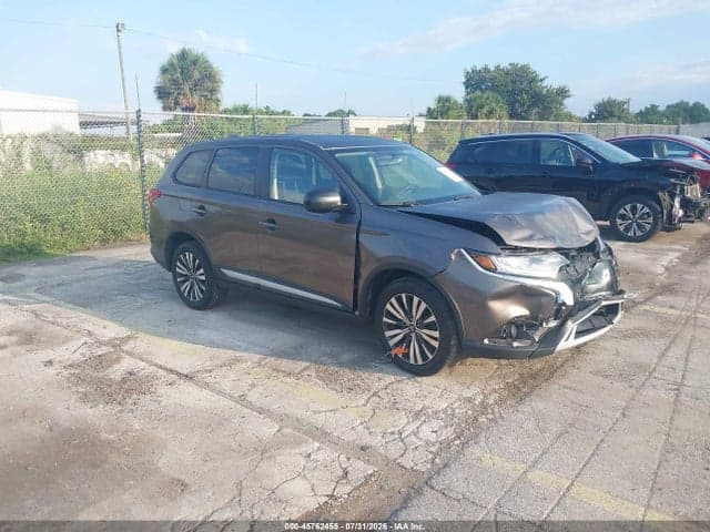2020 MITSUBISHI OUTLANDER ES 2.4 - 1