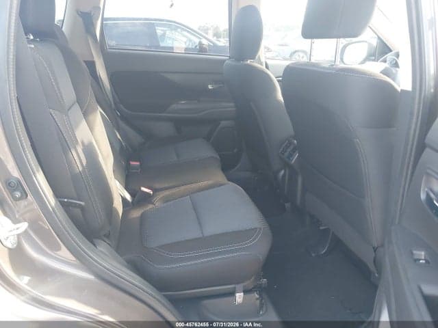 2020 MITSUBISHI OUTLANDER ES 2.4 8