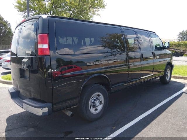 2017 CHEVROLET EXPRESS 3500 LT 4