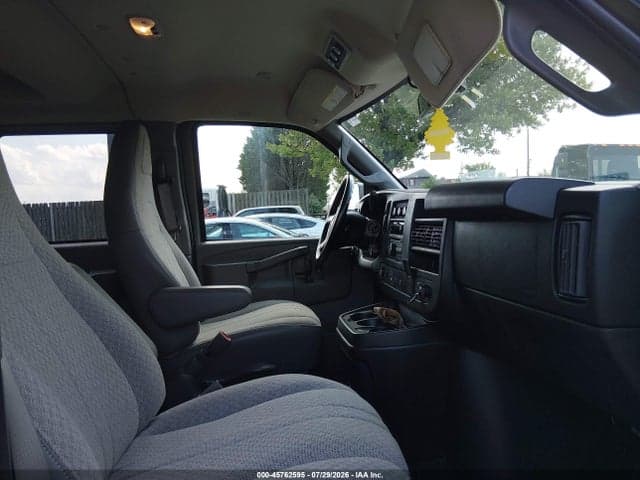 2017 CHEVROLET EXPRESS 3500 LT 5