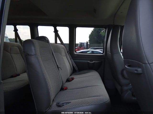 2017 CHEVROLET EXPRESS 3500 LT 8