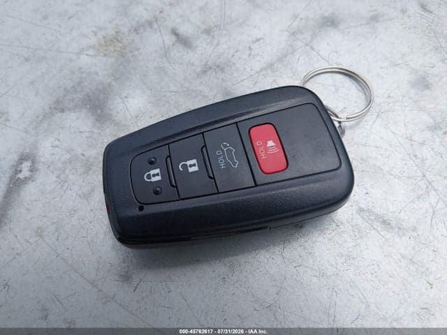 2025 TOYOTA RAV4 HYBRID XLE 11