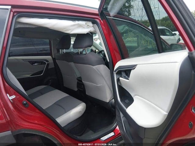 2025 TOYOTA RAV4 HYBRID XLE 8