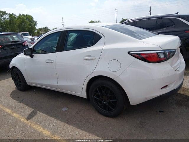2017 TOYOTA YARIS IA 15