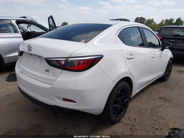 2017 TOYOTA YARIS IA 4