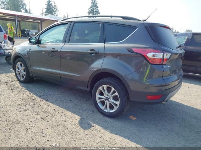 2018 FORD ESCAPE SE 3