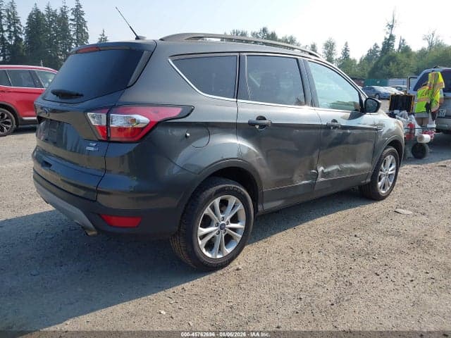 2018 FORD ESCAPE SE 4