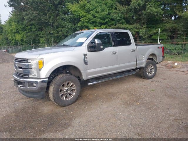 2017 FORD F-250 LARIAT 2