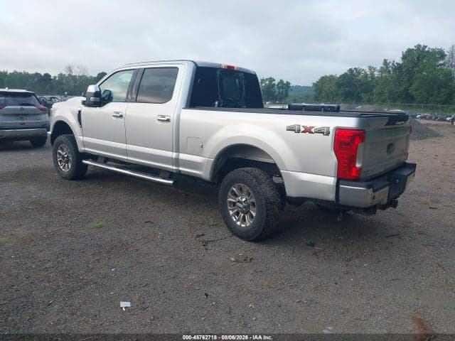 2017 FORD F-250 LARIAT 3