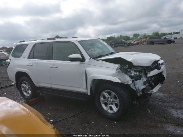 2019 TOYOTA 4RUNNER SR5 14