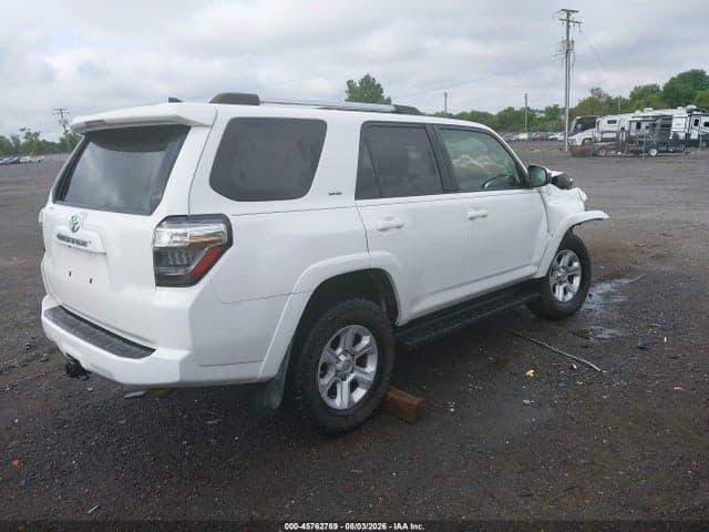 2019 TOYOTA 4RUNNER SR5 4