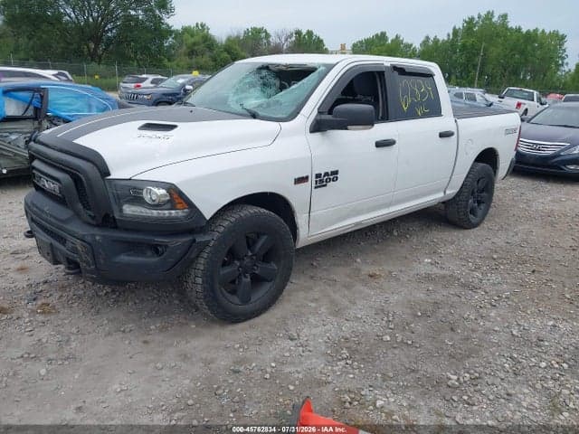 2020 RAM 1500 CLASSIC SLT 2