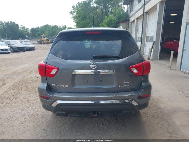 2017 NISSAN PATHFINDER PLATINUM 16