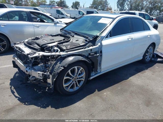 2018 MERCEDES-BENZ C 300 2