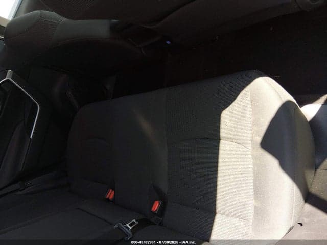 2019 TOYOTA RAV4 LE 8