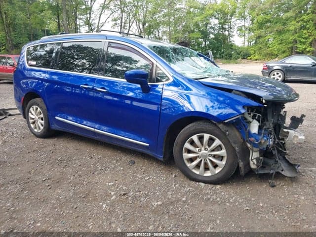2019 CHRYSLER PACIFICA TOURING L 1